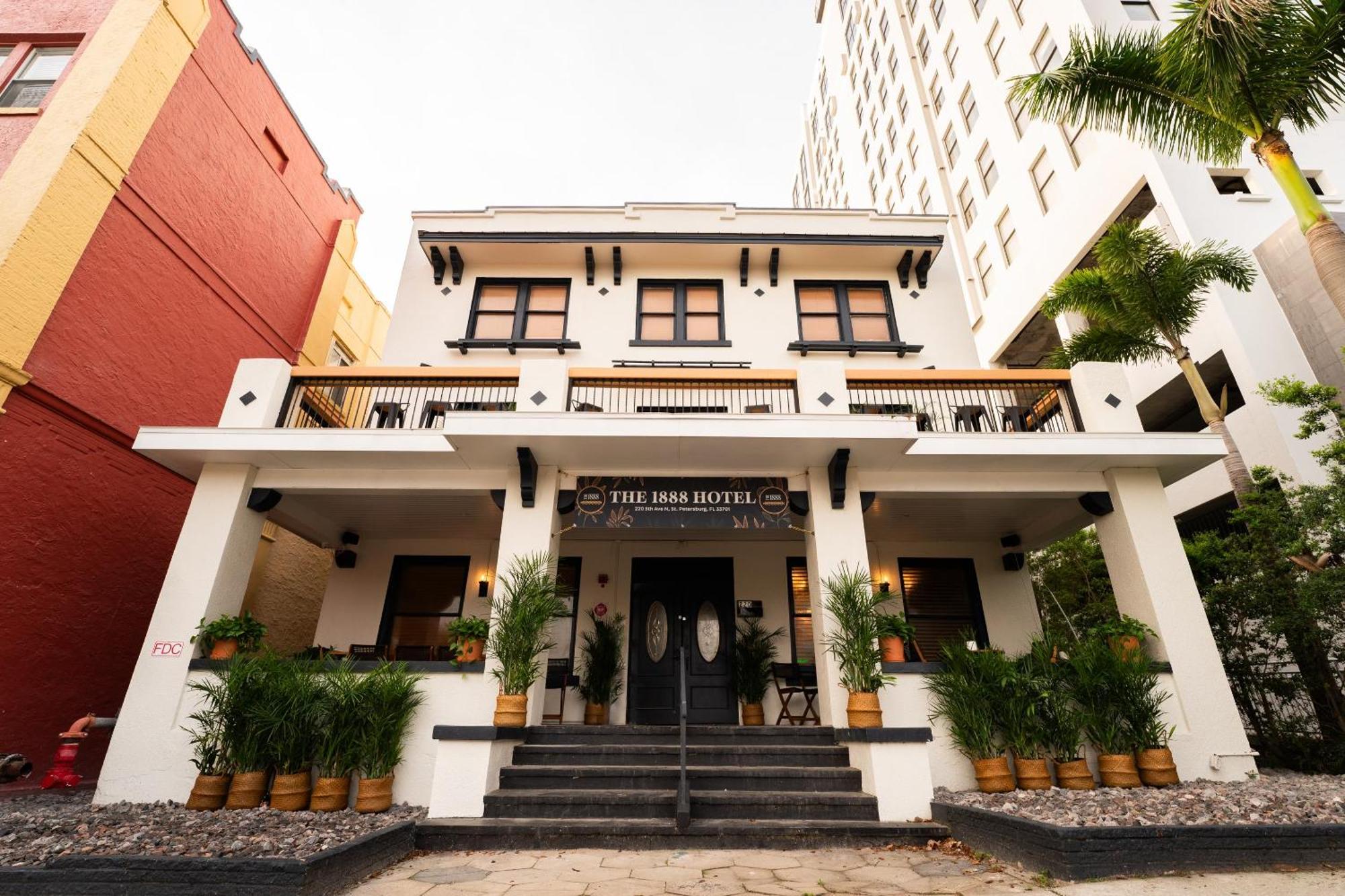 The 1888 Hotel St. Petersburg Exterior photo